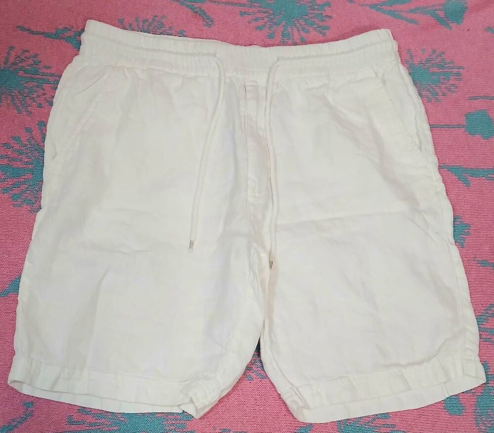Neiman Marcus mens large 100% linen shorts white Bermuda beach resort casual